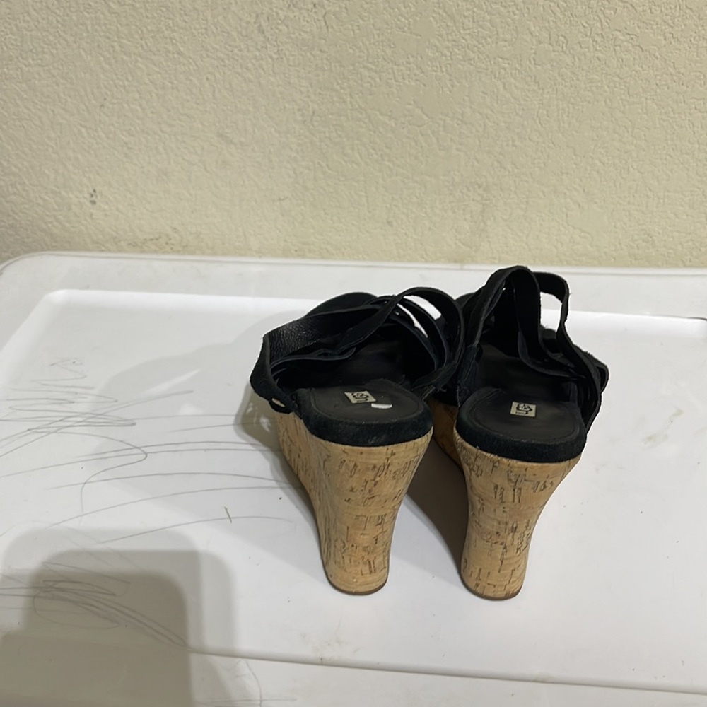 Ugg Heels - Picture 4 of 4